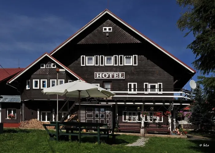U červené Lišky
